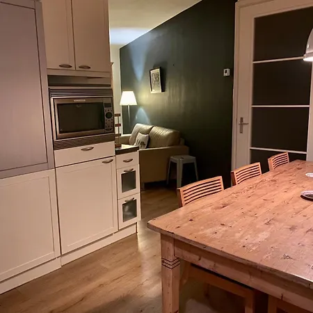 Sunny On Ground Floor With Small Terrace Appartement Groesbeek